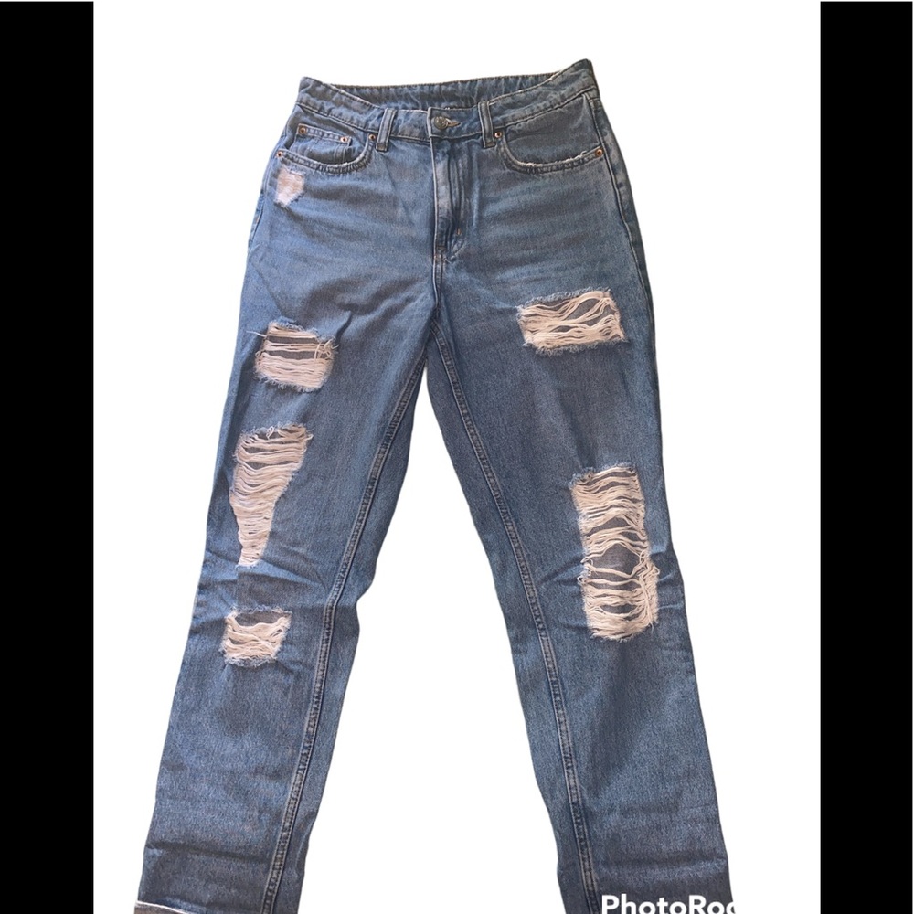 Divided light wash mom jeans size 8